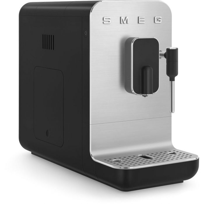 SMEG Kaffeevollautomat BCC02BLMEU mit 5 Jahren Garantie