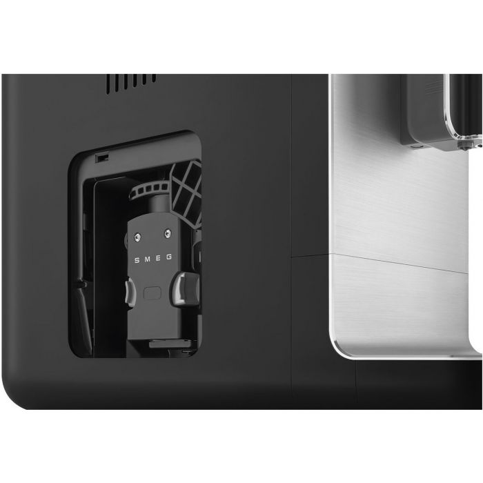 SMEG Kaffeevollautomat BCC02BLMEU mit 5 Jahren Garantie