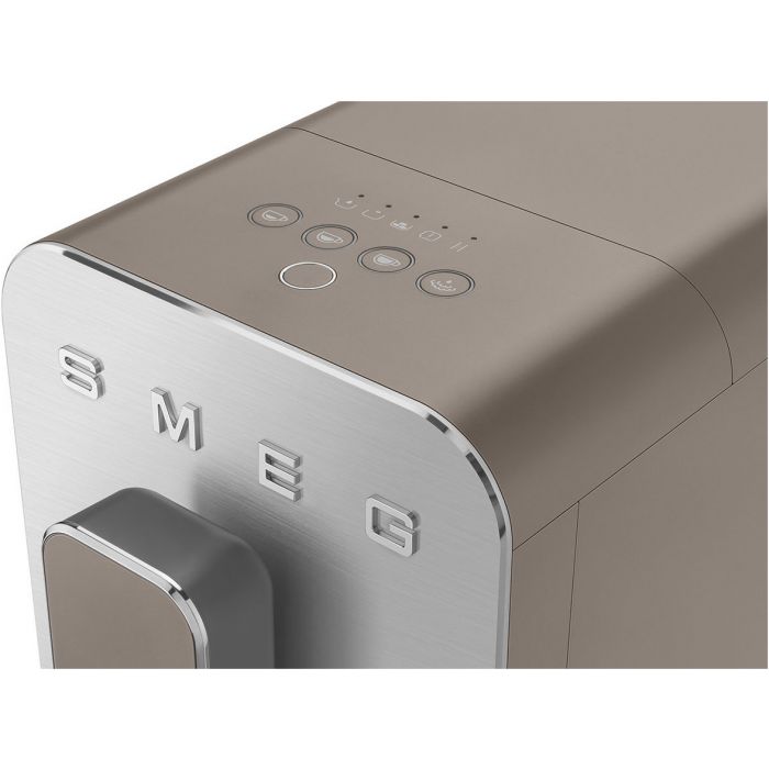 SMEG Kaffeevollautomat BCC02TPMEU