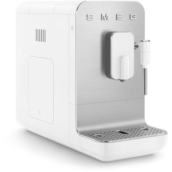 SMEG Kaffisvollautomat BCC02WHMEU